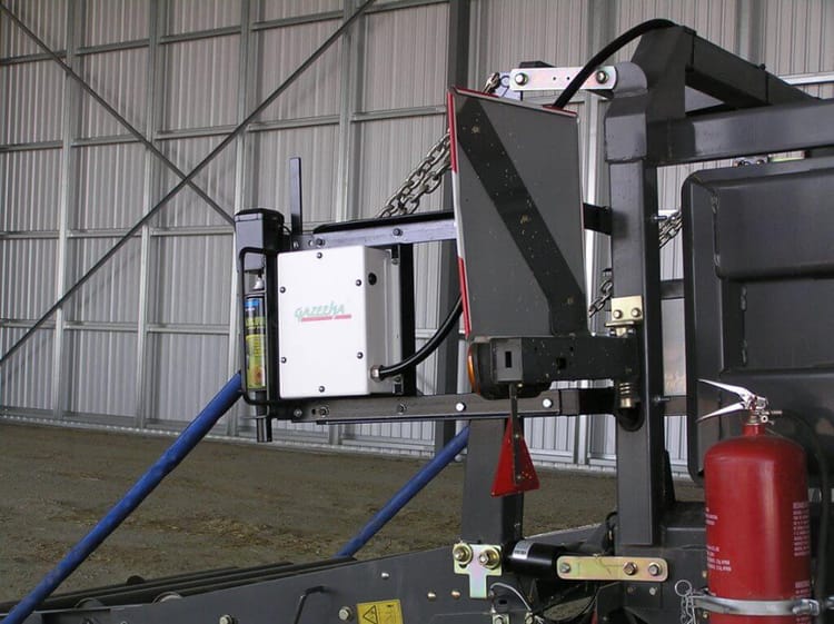 Gazeeka  Model 870 with mouting brackets for a Agco baler with bale scales