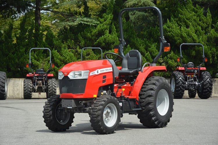 1825E Series Compact Tractor