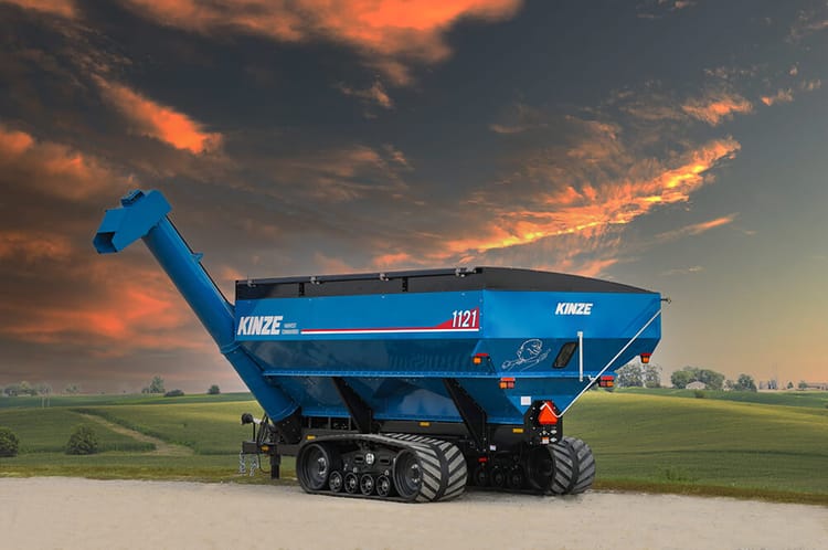 1121 Dual-Auger Grain Cart