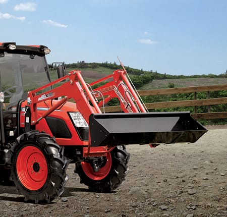 Kioti KL7320 self leveling loader pkg w 82″ bucket