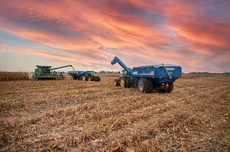 1321 Dual-Auger Grain Cart